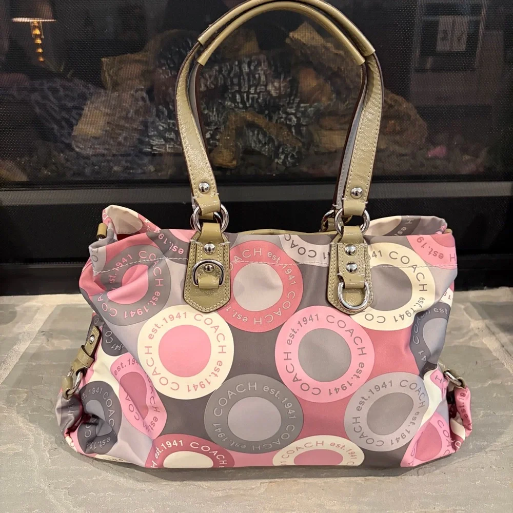 Coach F15504 Ashley Signature Snaphead Carryall Satchel EUC - Picture 2 of 10